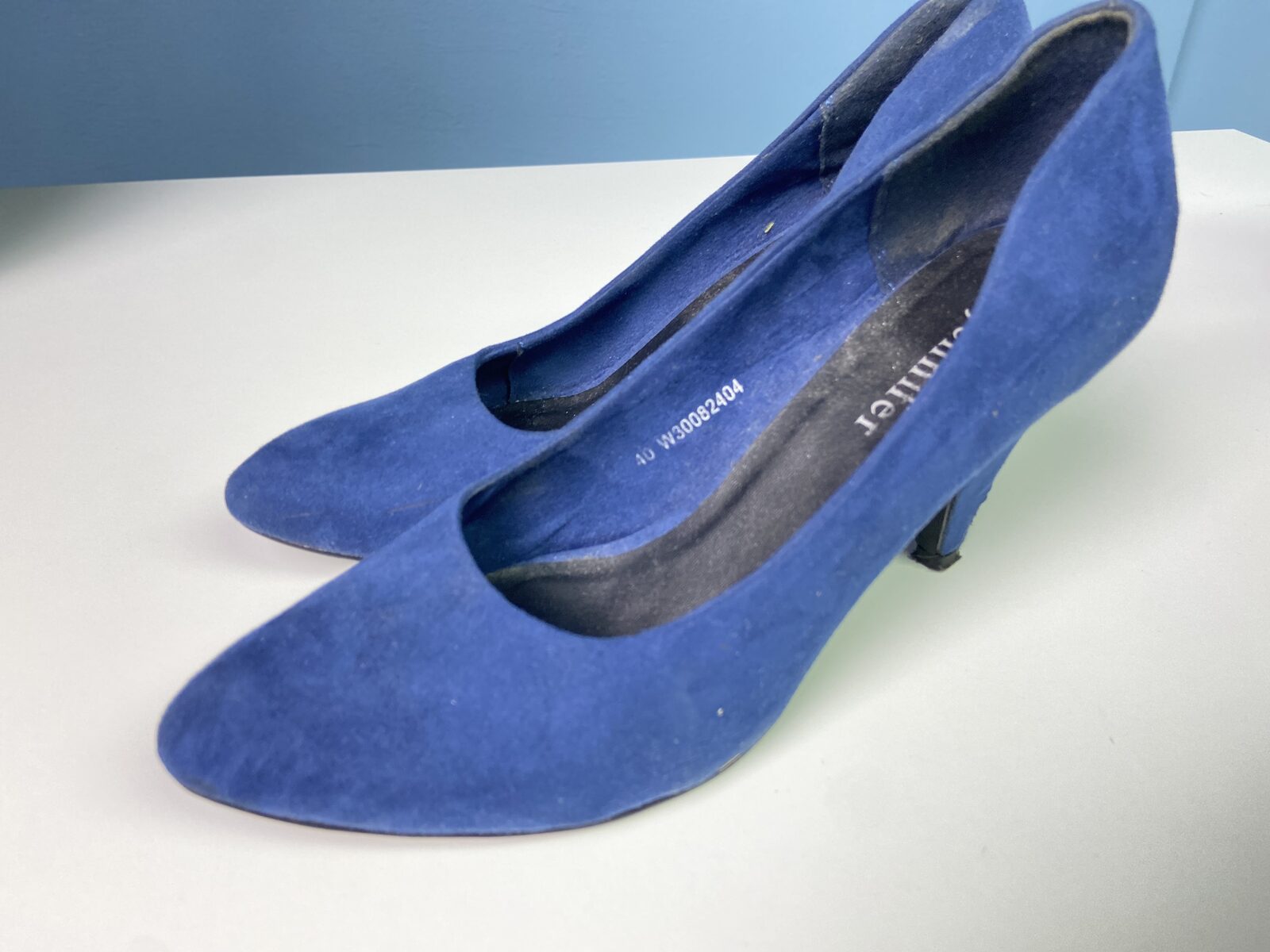 Buty damskie na obcasie, niebieski zamsz