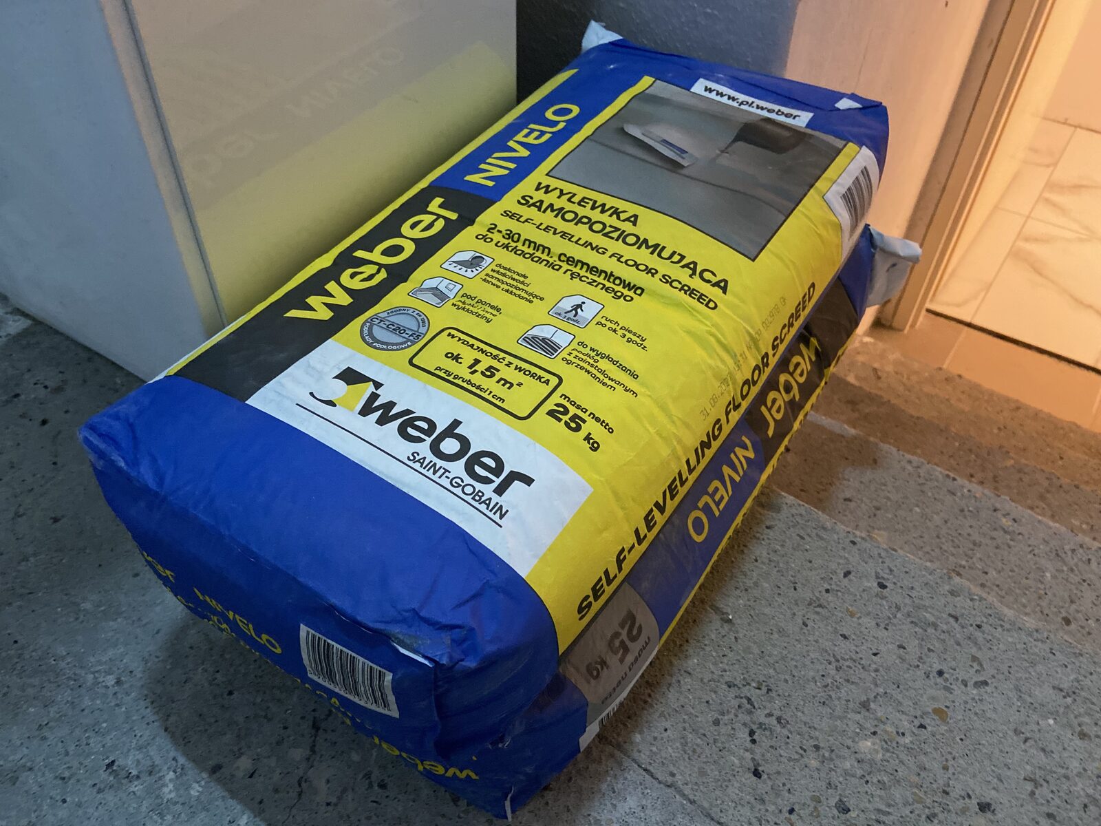Wylewka samopoziomująca Weber Nivelo, 25 kg, 2 worki